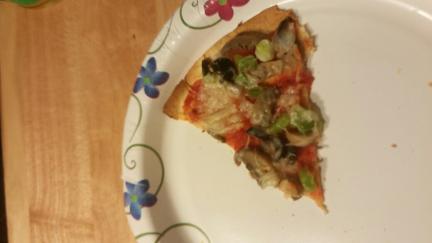 PIZZA LOW CALORIE USING BURRITO SHELL