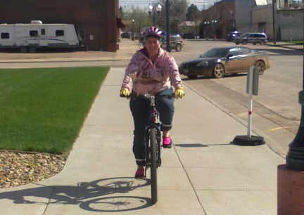 Marna Riding Belle Fourche 2014-05-14